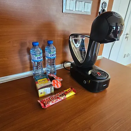 Business Park Retreat: 1br With Mountain View Διαμέρισμα *