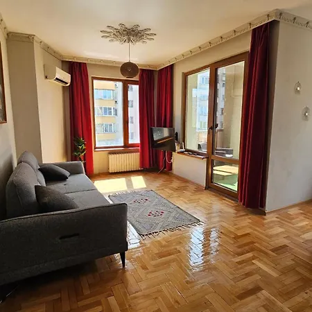 Διαμέρισμα Business Park Retreat: 1br With Mountain View Σόφια