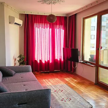 Apartment Business Park Retreat: 1br With Mountain View *