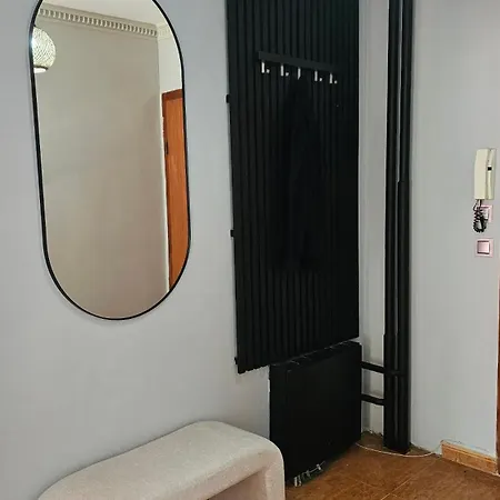 Apartment Business Park Retreat: 1br With Mountain View *